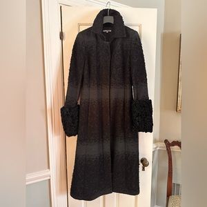 Bill BLASS coat with black Sherling curly lamb cuffs runs small.Cuffs remove